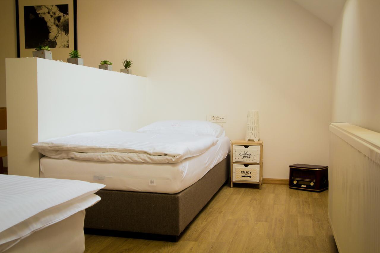 Apartmani Mursa โอซีเยก ภายนอก รูปภาพ