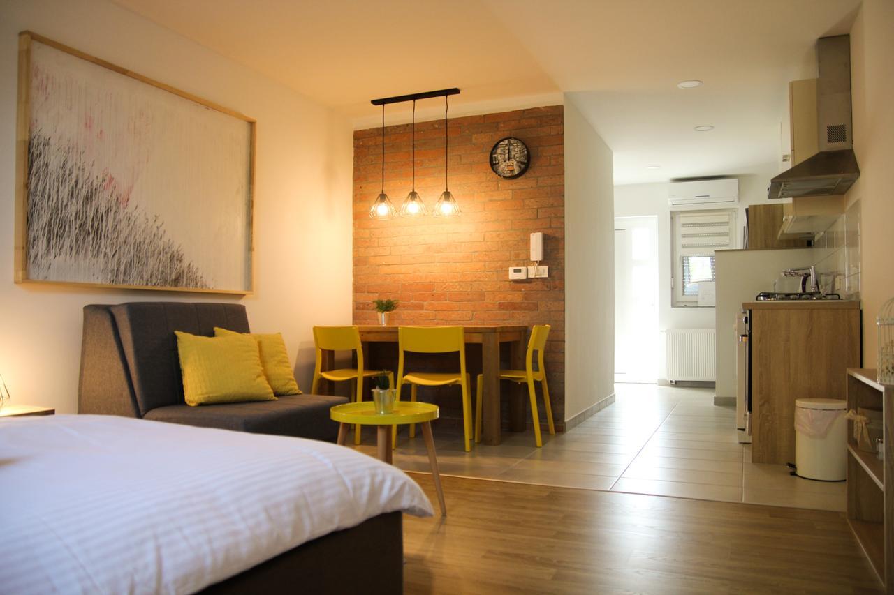 Apartmani Mursa โอซีเยก ภายนอก รูปภาพ