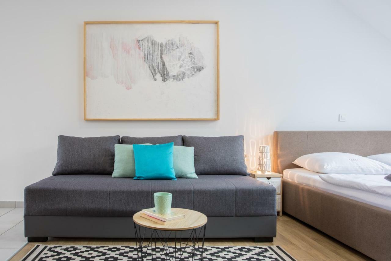 Apartmani Mursa โอซีเยก ภายนอก รูปภาพ